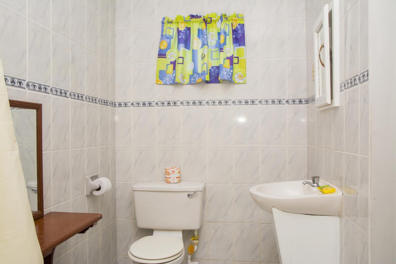 Windjammer International Cuisine & Comfort Inn ジョージタウン 部屋 写真